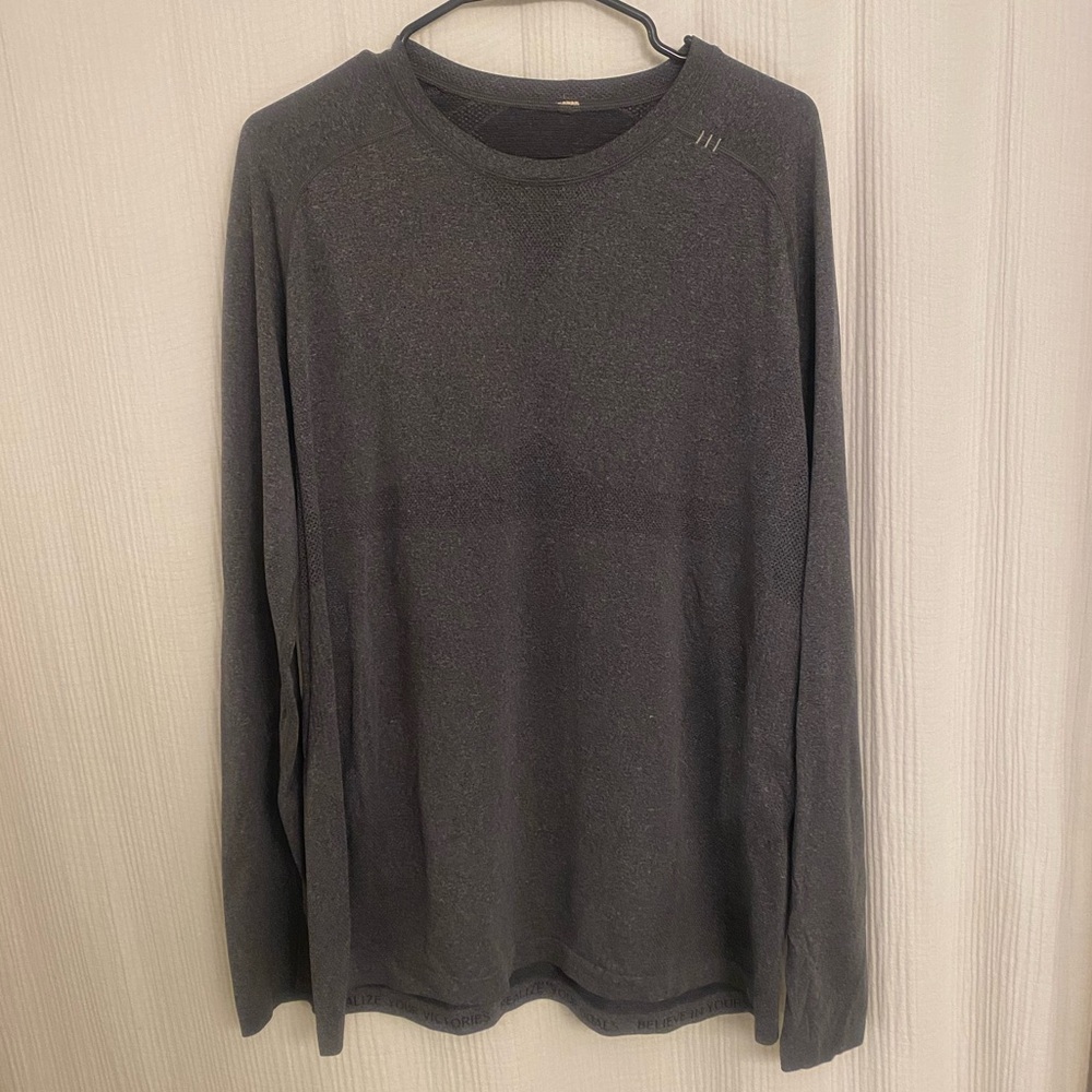 lululemon athletica Gray Short Sleeve Tee